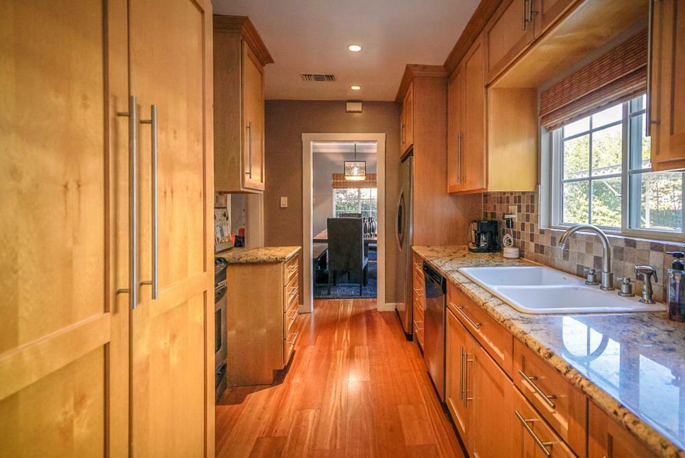Stylish 2 Bed & 2 Bath At The Heart Of Hollywood With Free Parking - One Car Only Appartement Los Angeles Buitenkant foto